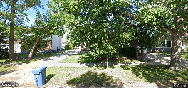Larawan ng 256 Wallasey Street sa Winnipeg, Manitoba