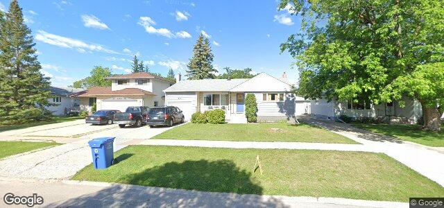 Larawan ng 270 Wallasey Street sa Winnipeg, Manitoba
