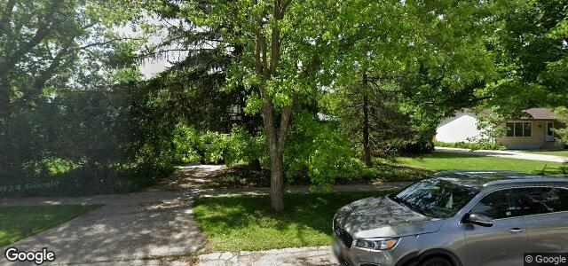 Larawan ng 290 Ronald Street sa Winnipeg, Manitoba