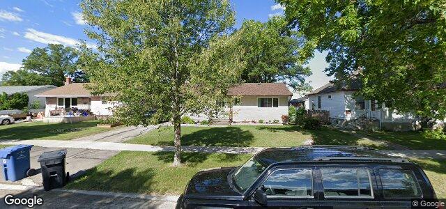 Larawan ng 292 Wallasey Street sa Winnipeg, Manitoba