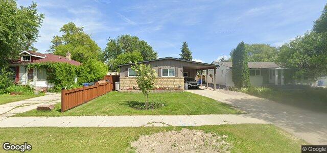 Larawan ng 305 Ronald Street sa Winnipeg, Manitoba