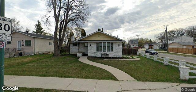Larawan ng 305 Thompson Drive sa Winnipeg, Manitoba