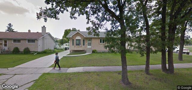 Larawan ng 312 Wallasey Street sa Winnipeg, Manitoba
