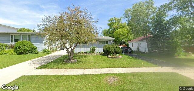 Larawan ng 315 Ronald Street sa Winnipeg, Manitoba