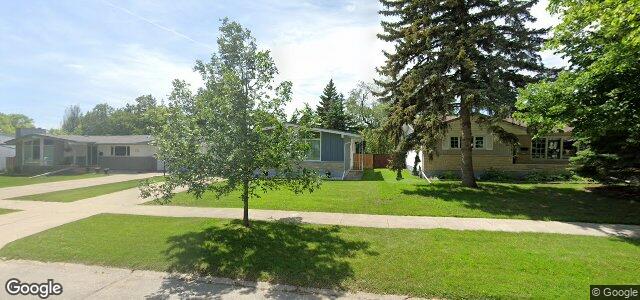 Larawan ng 318 Ronald Street sa Winnipeg, Manitoba