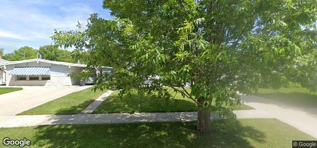 Larawan ng 319 Ronald Street sa Winnipeg, Manitoba
