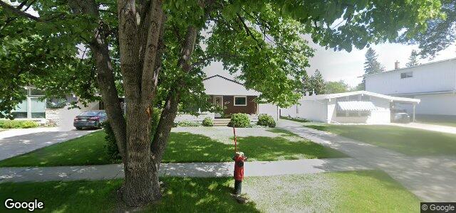 Larawan ng 323 Ronald Street sa Winnipeg, Manitoba