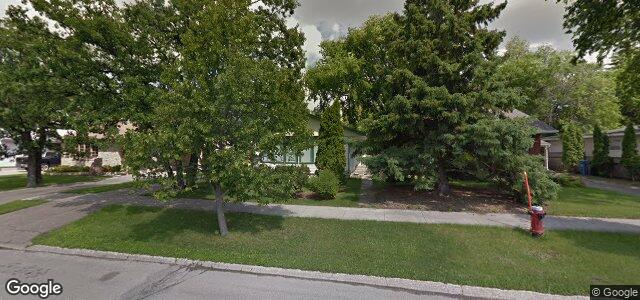 Larawan ng 351 Wallasey Street sa Winnipeg, Manitoba