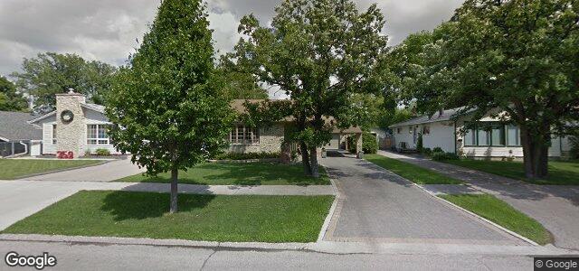 Larawan ng 355 Wallasey Street sa Winnipeg, Manitoba