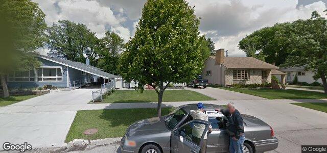 Larawan ng 359 Wallasey Street sa Winnipeg, Manitoba