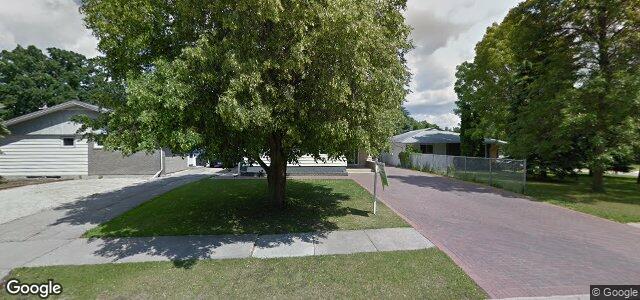 Larawan ng 387 Thompson Drive sa Winnipeg, Manitoba