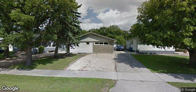 Larawan ng 389 Thompson Drive sa Winnipeg, Manitoba