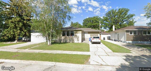 Larawan ng 402 Aldine Street sa Winnipeg, Manitoba