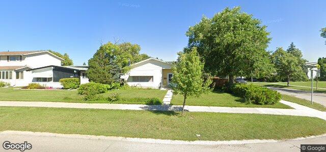 Larawan ng 403 Booth Drive sa Winnipeg, Manitoba