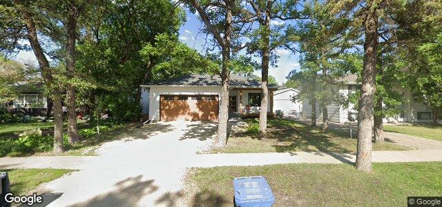 Larawan ng 408 Wallasey Street sa Winnipeg, Manitoba