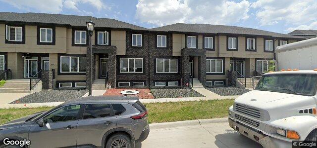Larawan ng 317 Park West Drive sa Winnipeg, Manitoba