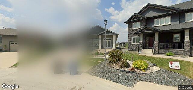 Larawan ng 111 Maple Creek Road sa Winnipeg, Manitoba