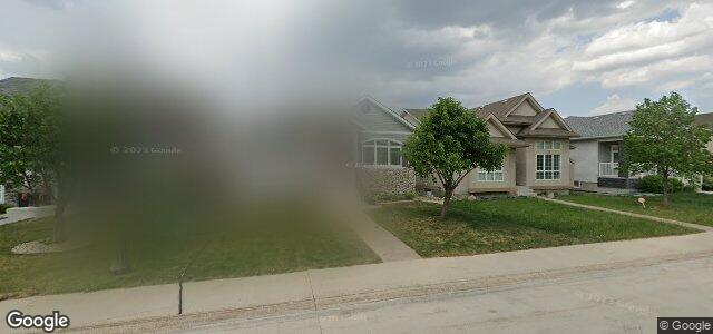 Larawan ng 15 Kentland Road sa Winnipeg, Manitoba