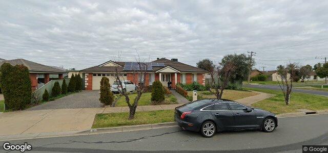 Larawan ng 2 Appletree Crescent sa Winnipeg, Manitoba