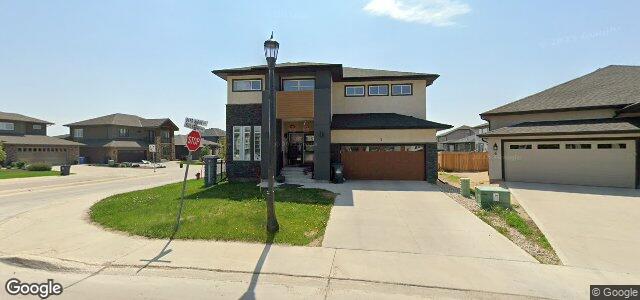 Larawan ng 2 Deer Ridge Bay sa Winnipeg, Manitoba