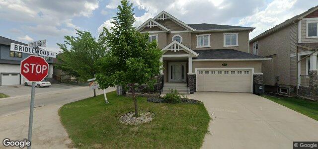 Larawan ng 2 Kentland Road sa Winnipeg, Manitoba