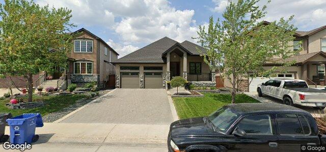 Photo of 251 Oak Lawn Road in Winnipeg, Manitoba