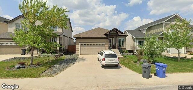 Larawan ng 271 Oak Lawn Road sa Winnipeg, Manitoba