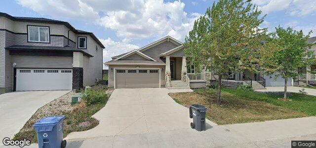 Larawan ng 303 Oak Lawn Road sa Winnipeg, Manitoba