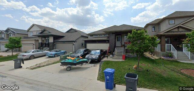 Larawan ng 343 Oak Lawn Road sa Winnipeg, Manitoba