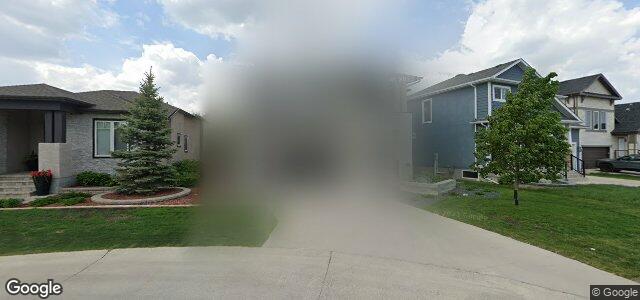 Photo of 42 Bridgeland Drive S in Winnipeg, Manitoba