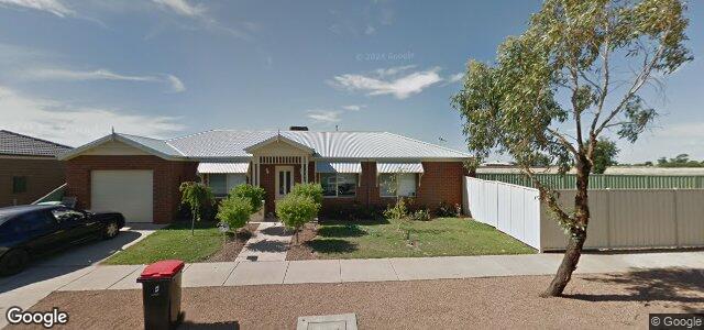 Larawan ng 43 Appletree Crescent sa Winnipeg, Manitoba