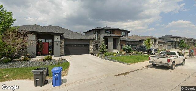 Photo of 65 Oak Lawn Road in Winnipeg, Manitoba