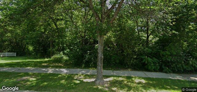 Larawan ng 7 Lake Forest Road sa Winnipeg, Manitoba