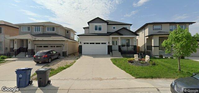 Larawan ng 100 Red Spruce Road sa Winnipeg, Manitoba