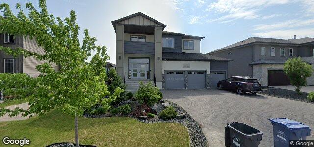 Photo of 138 Bluemeadow Road in Winnipeg, Manitoba