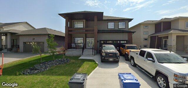 Larawan ng 15 Red Spruce Road sa Winnipeg, Manitoba