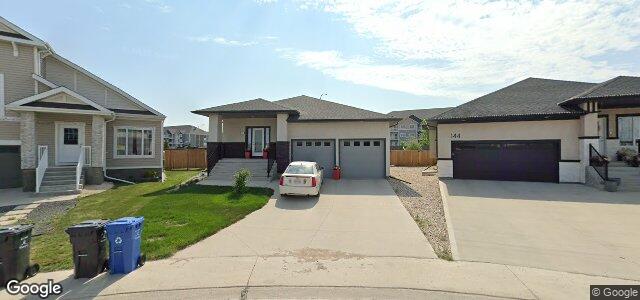 Larawan ng 150 Red Spruce Road sa Winnipeg, Manitoba