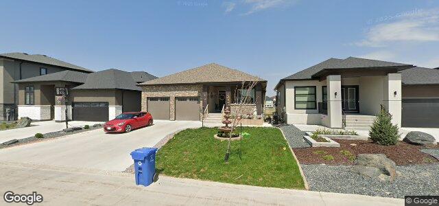 Larawan ng 153 Springwater Road sa Winnipeg, Manitoba