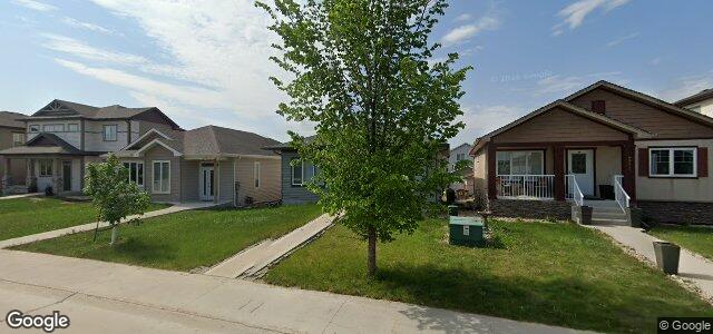 Larawan ng 215 Lake Bend Road sa Winnipeg, Manitoba