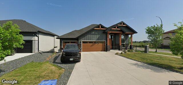 Photo of 246 Lake Bend Road in Winnipeg, Manitoba