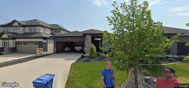 Larawan ng 47 Red Spruce Road sa Winnipeg, Manitoba