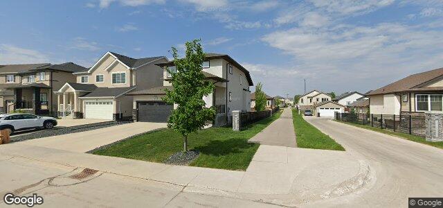 Larawan ng 76 Red Spruce Road sa Winnipeg, Manitoba