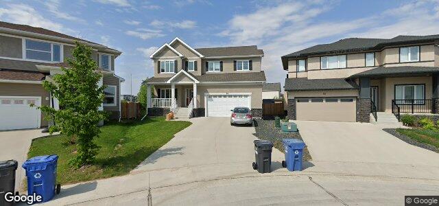 Larawan ng 88 Red Spruce Road sa Winnipeg, Manitoba