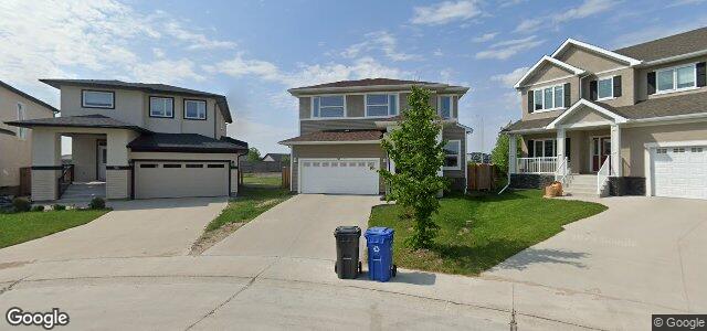 Larawan ng 92 Red Spruce Road sa Winnipeg, Manitoba