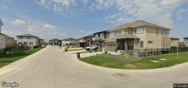 Larawan ng 11 Valley Brook Road sa Winnipeg, Manitoba
