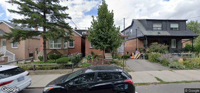 Larawan ng 94 Rowntree Avenue sa Winnipeg, Manitoba