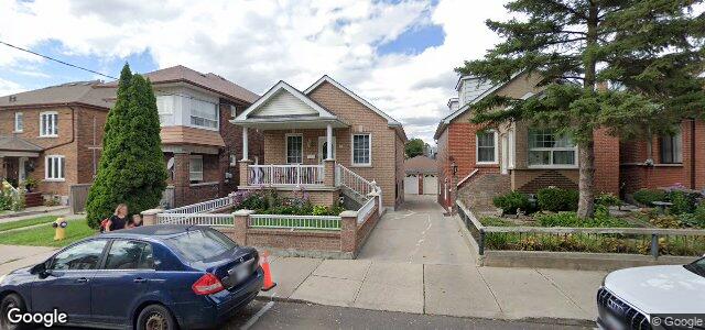 Larawan ng 98 Rowntree Avenue sa Winnipeg, Manitoba