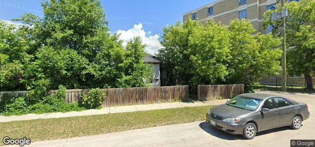 Larawan ng 1805 Alexander Avenue sa Winnipeg, Manitoba