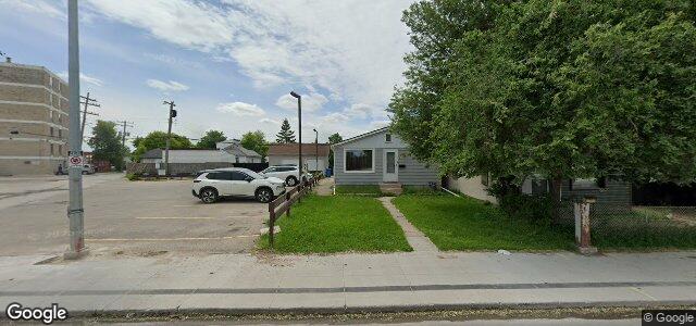Larawan ng 1806 Logan Avenue sa Winnipeg, Manitoba