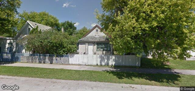 Larawan ng 1821 Alexander Avenue sa Winnipeg, Manitoba